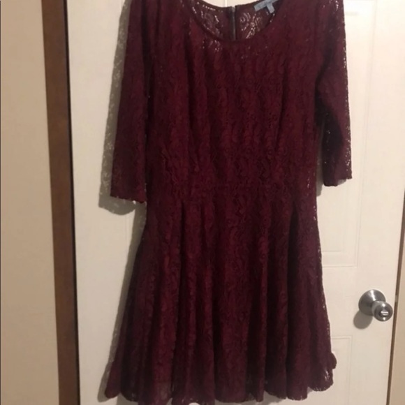 Fishbowl burgundy lace accent zipper dress size xl - Picture 3 of 6